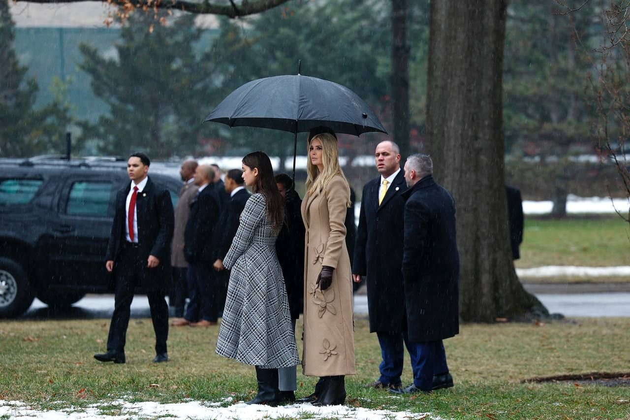 Меланія Трамп вразила всіх розкішним образом від Dior напередодні інавгурації - фото - фото 678904