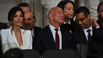 Наречена Джеффа Безоса зробила інавгурацію Дональда Трампа гарячою, коли засвітила всім свою сексі білизну