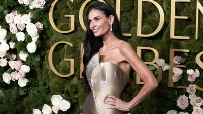 Слухи: 62-летняя Деми Мур закрутила роман с младшим на 21 год голливудским красавчиком