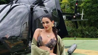 “Я не страждаю. Вже давно”: Анна Трінчер чуттєво виконала власну пісню, акомпануючи на піаніно