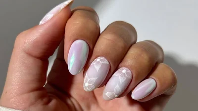 8 трендовых вариантов свадебного маникюра, которые будут актуальны в 2025 году