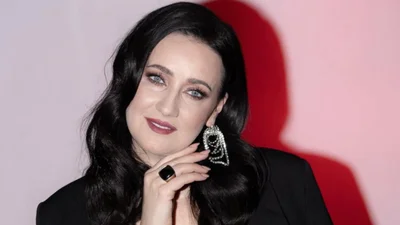 Неочікувано: Соломія Вітвіцька показала глибоке декольте - фото