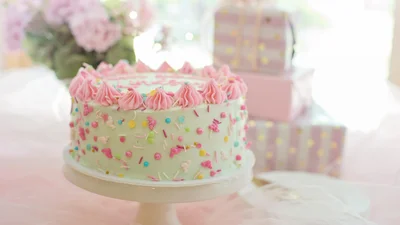 Невероятные поздравления с Днем рождения: новые, оригинальные и яркие