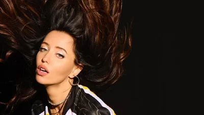 Улюблені процедури для волосся Наді Дорофєєвої: що вибирає співачка та їхня вартість