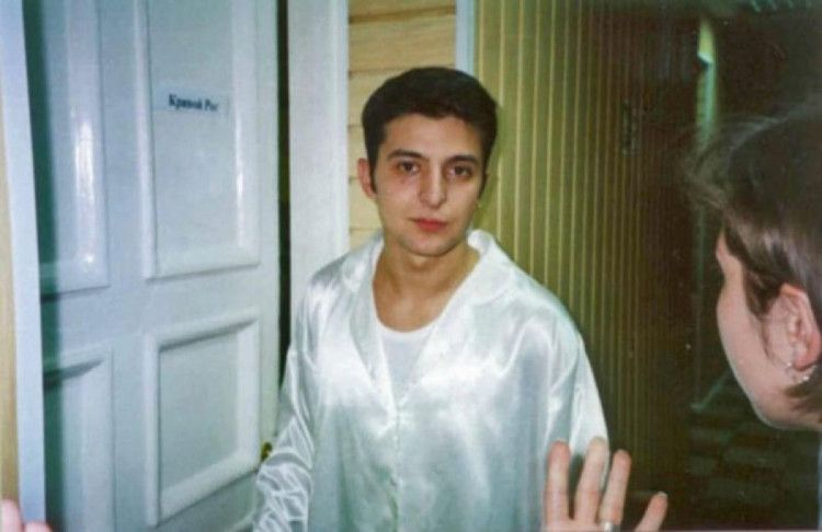 Владимир Зеленский отмечает день рождения: памятные архивные фотографии политика - 680985 Владимир Зеленский отмечает день рождения: памятные архивные фотографии политика - фото 680985