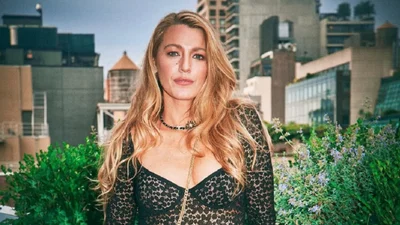 Вероятная одноклассница Блейк Лайвли показала ее школьные фото и намекнула на неприятные воспоминания