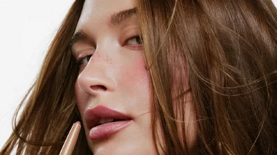 Как визуально увеличить губы карандашом - гениальный бьюти-хак