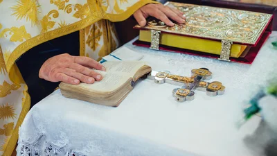 Особливі привітання зі святом Стрітення Господнім 2025 - картинки та вірші українською