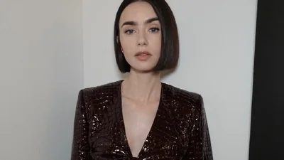 Зірка "Емілі в Парижі" Лілі Коллінз вперше стала мамою і поділилася фото малечі