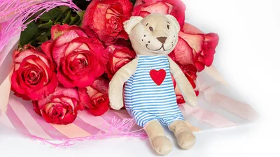 Круті привітання з Днем ангела Миколи 2025 - листівки та проза для іменинника