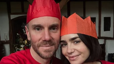 Что несется: Лили Коллинз обвинили в покупке ребенка