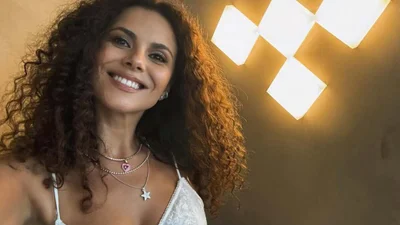 Настя Каменських показала зблизька обличчя перед нанесенням косметики: природна та без ботоксу