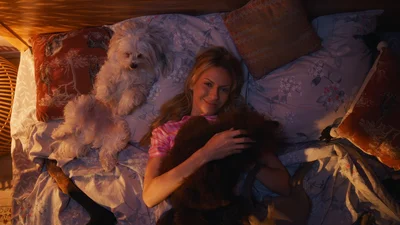 Сумская –мама Никитюк и много пушистиков: это новый трейлер комедии "Песики"