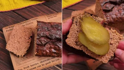 До канапок чи просто так: запікаємо незвичайний печінковий хліб-паштет