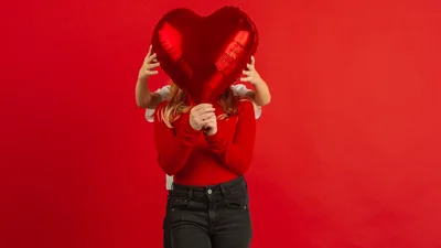 Нові фільми про кохання, які стануть твоєю класикою до Дня Валентина