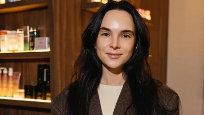 "Втретє до першого класу": Інна Мірошниченко поділилася труднощами в навчанні названої доньки