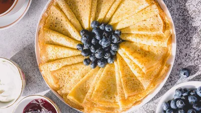 Млинці на кип’ятку і молоці – ажурні, тонкі, неймовірно смачні