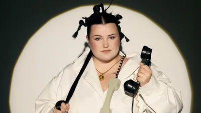 alyona alyona презентует новую песню "Дві душі" о любви, которая преодолевает расстояния