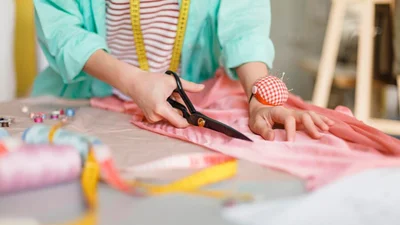 Стильні привітання З Днем кравців 2025 - прикольні картинки, листівки та проза