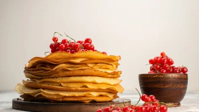 З Масницею 2025: теплі привітання, яскраві картинки та щирі слова для рідних