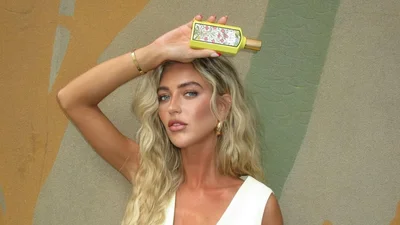 5 лучших цветочных парфюмов всех времен – выбери свой