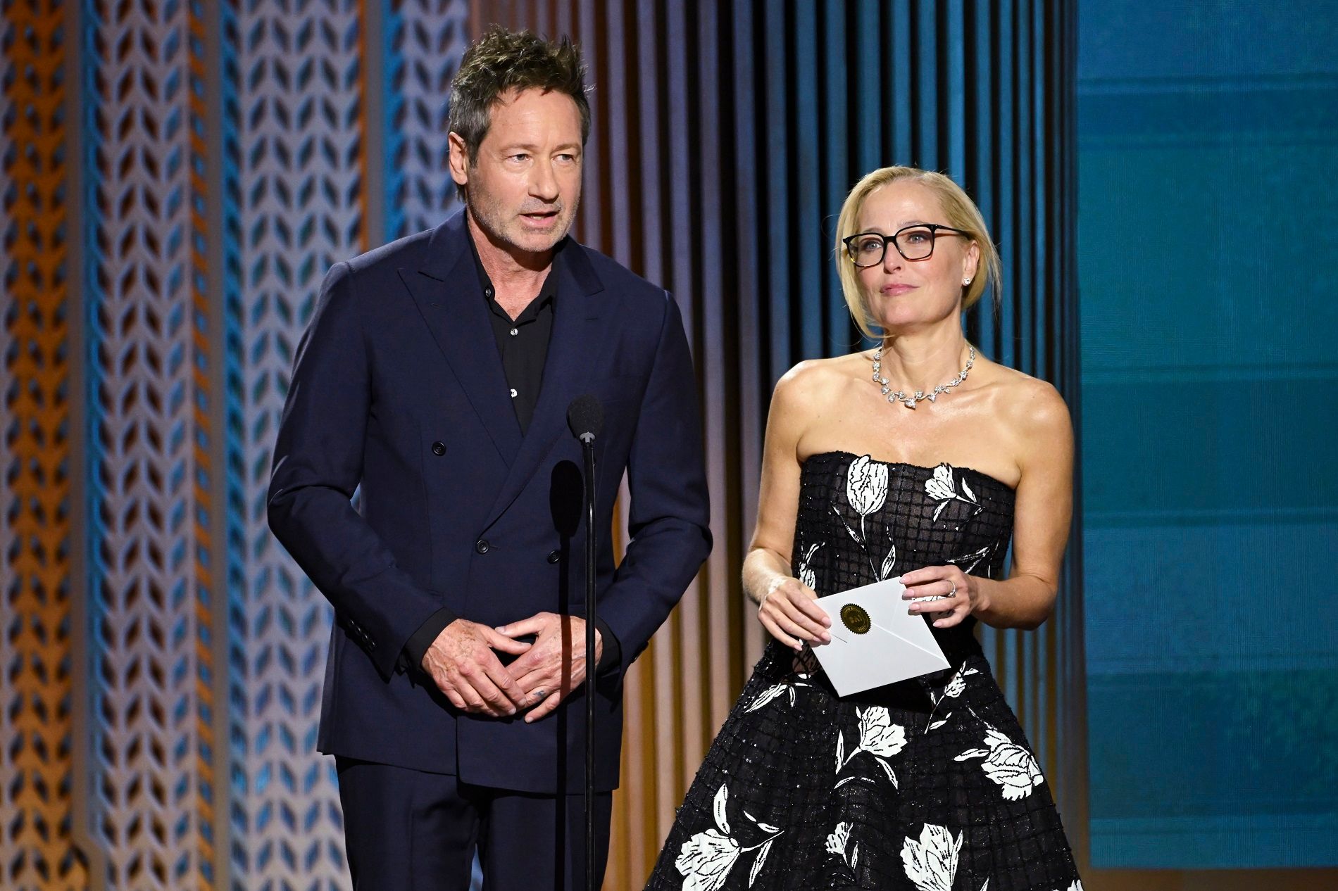 Девід Духовни та Джилліан Андерсон на SAG Awards-2025 - 690920 Девід Духовни та Джилліан Андерсон на SAG Awards-2025 - фото 690920