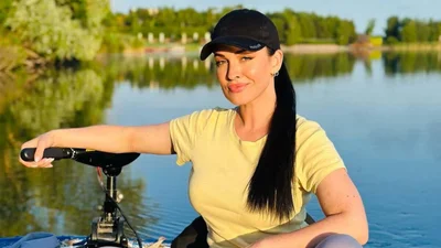 Даша Астафьева показала, как выглядела в 17 лет - кто эта женщина на фото