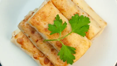 Мʼясна, рибна та грибна: начинки для млинців на будь-який смак від Тані Песик