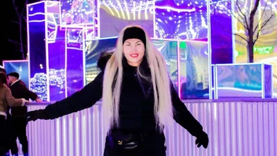 Камалию захейтили в сети из-за облегающих штанов, где было видно прелести: "Вареник сверху"