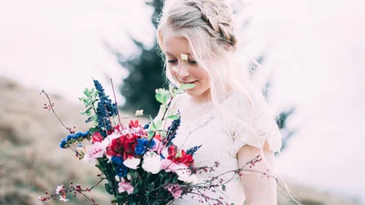 С 8 марта, доченька: трогательные поздравления и самые нежные открытки