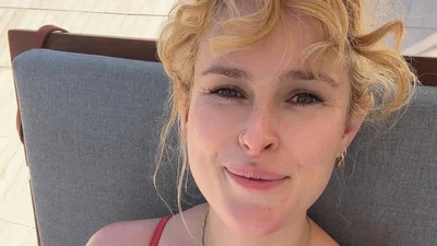 Дочь Брюса Уиллиса примерила культовое бикини Деми Мур из фильма "Стриптиз"