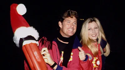 "Расстроены смертью Памелы": звезда "Спасателей Малибу" покончила с собой