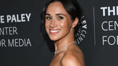 Меган Маркл по случаю праздника показала редкие кадры с мамой и дочерью