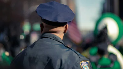 4-летний мальчик вызвал на свою маму полицию - все из-за мороженого