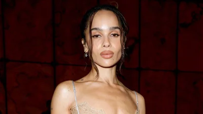 Какие звезды дали волю своей обнаженной груди - смотри фото с Недели моды в Париже