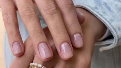Покрытие без покрытия: трендовый маникюр весны 2025, который уже завоевал сердца модниц