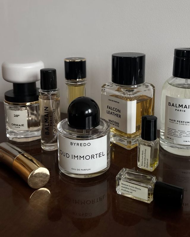 Вот почему не стоит пользоваться одними и теми же духами каждый день - фото 696981