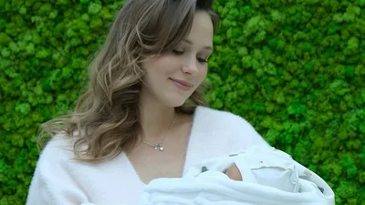 "Софийка вошла в чат": Анна Кошмал родила дочь, и вот первые сладкие фото крохи