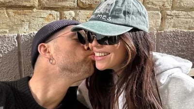 Крихітка Надя Дорофєєва поділилась серією потішних фото - і на них багато романтики з Кацуріним