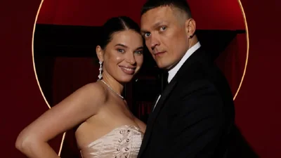 Александр Усик раскрыл секрет счастливого брака: "Я – царь подкаблучников"