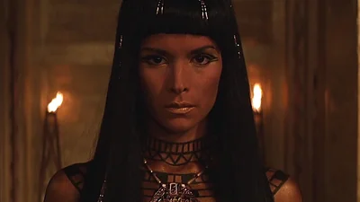 Возлюбленная Имхотепа: куда пропала красавица Анк-су-намун после "Мумии"