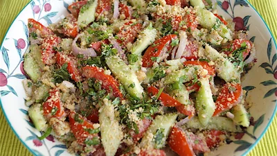 Весенний привет из Сакартвело: готовим популярный грузинский салат из овощей и орехового соуса