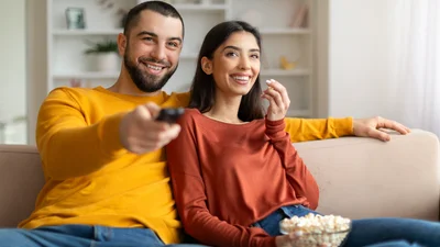Палке кохання машини і людини: фільм "Компаньйон" вже доступний на SWEET.TV