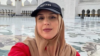 Чим Джамала допомогла Василісі Фроловій в найбільшій мечеті ОАЕ - ось це так зустріч