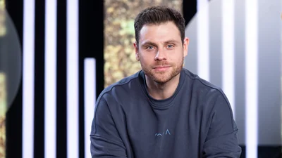 Звезда "Песиков" признался, понравилось ли ему сниматься с Никитюк