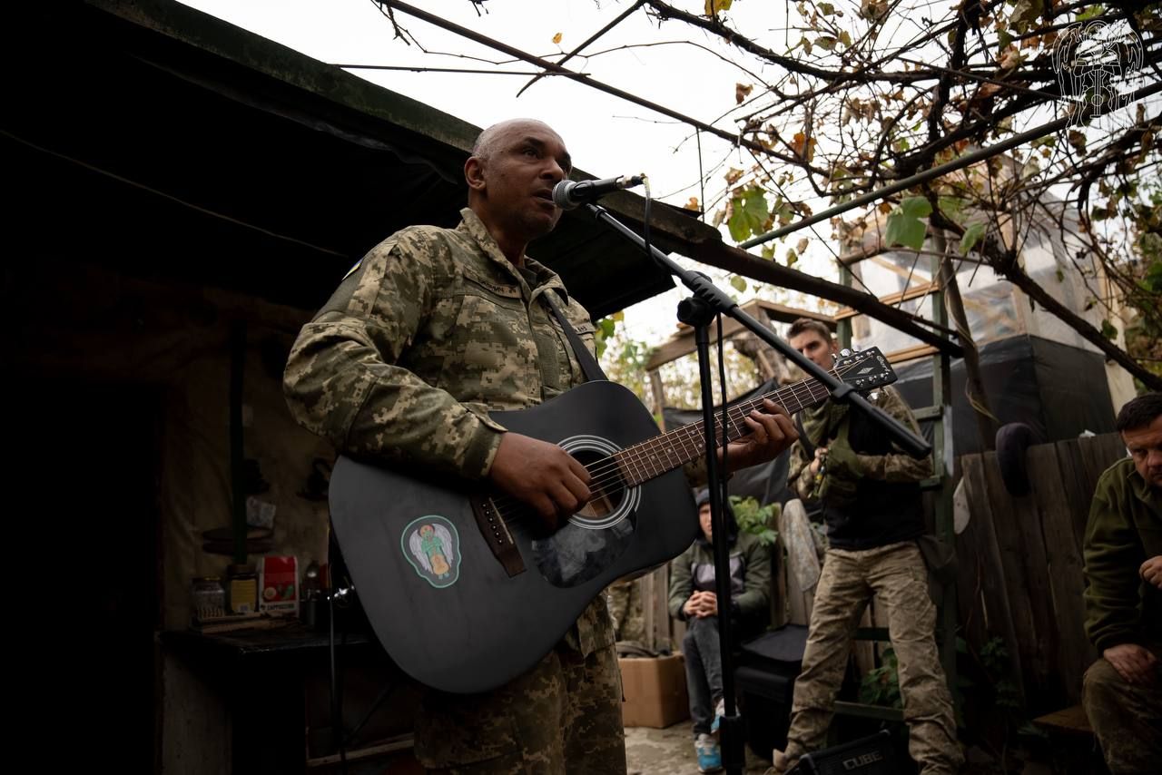 Ексклюзив: Мирослав Кувалдін про Крим, можливу мобілізацію синів, майбутнє регі в Україні і знецінення медійності - 699607 Ексклюзив: Мирослав Кувалдін про Крим, можливу мобілізацію синів, майбутнє регі в Україні і знецінення медійності - фото 699607