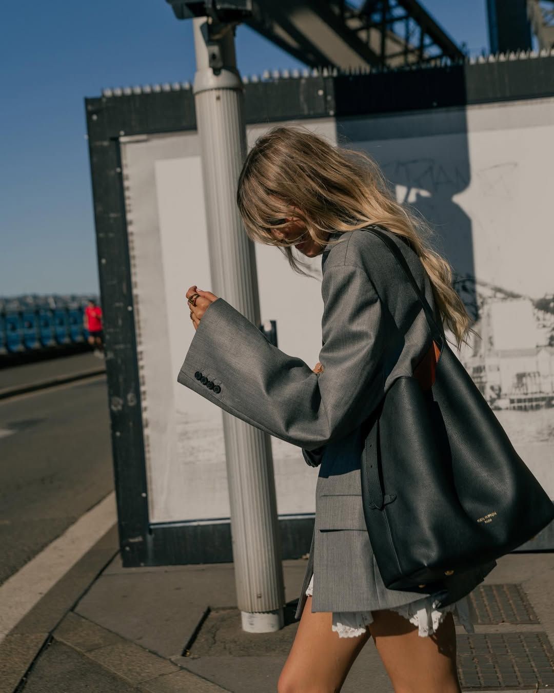 Olsen Dip: тренд в окрашивании волос, вдохновленный сестрами Олсен - фото 700522