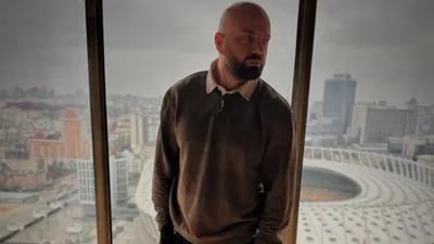 Холостяки Слава Демин и Дмитрий Комаров публично посплетничали о своих бывших