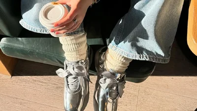 Балетные кроссовки - Андре Тан уверен, что это главный обувной тренд весны 2025 года