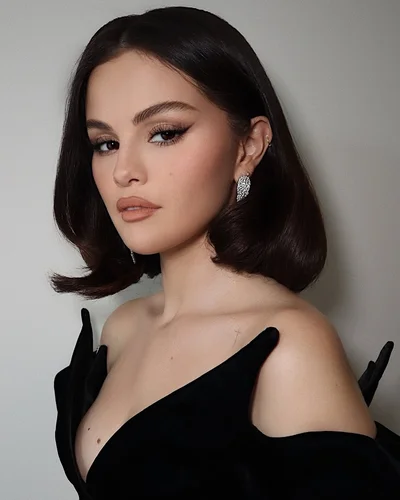 Жыныс мүшелерінің үлкен порно онлайн Спрей порно ұшқанша блять